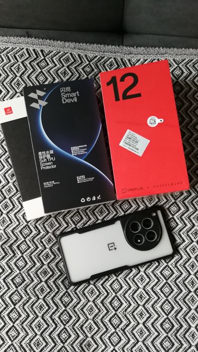 OnePlus 12 12/256gb silver