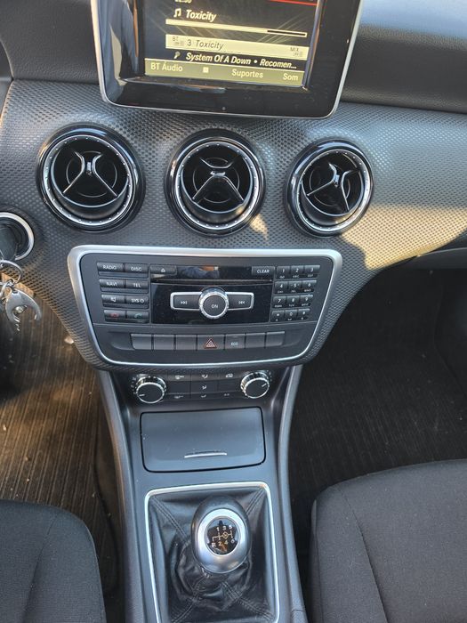 Mercedes-Benz A180