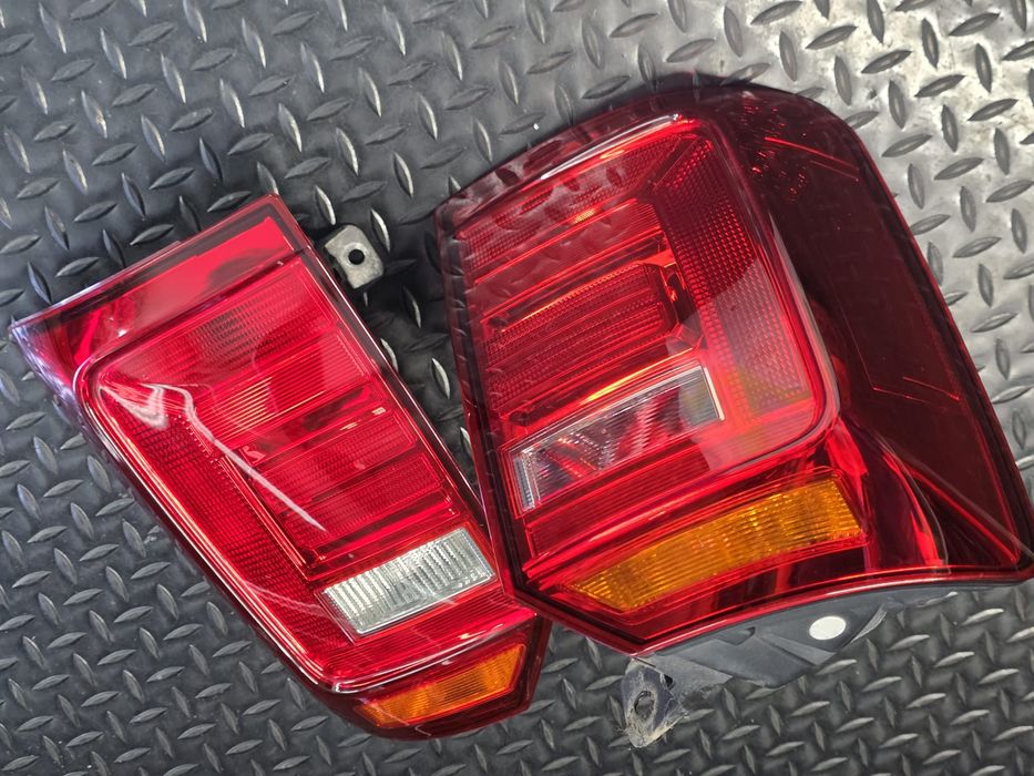Farolins Traseiros Vw Caddy Mk4