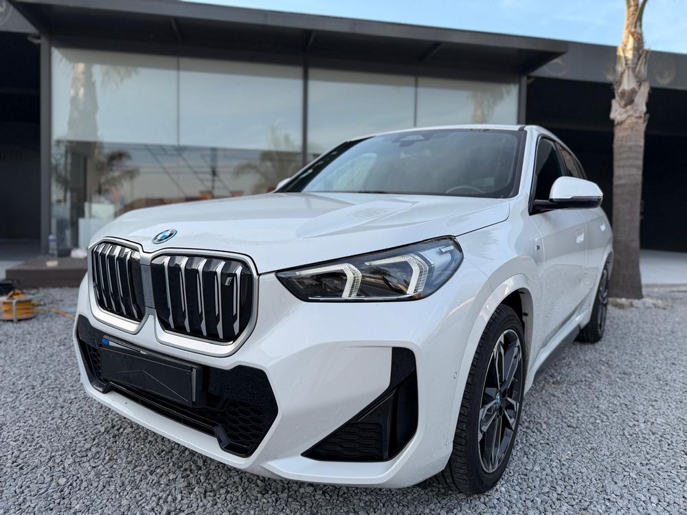 BMW iX1 xDrive30 M Sport Pack