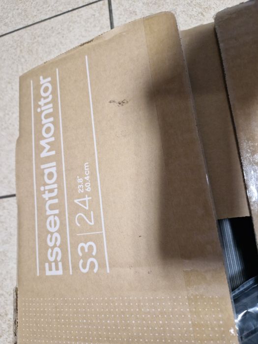 Monitor Samsung Essential S3 24"