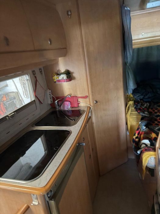 Auto caravana em bom estado