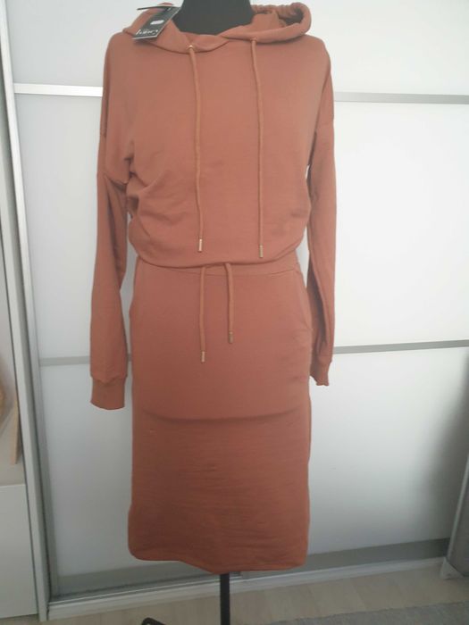 Komplet spódnica z bluzą