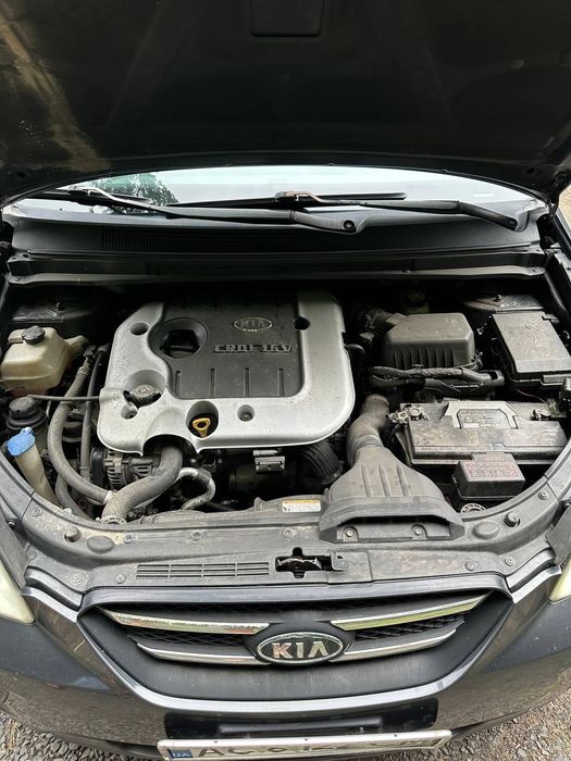 Продам Kia Carens 7мість