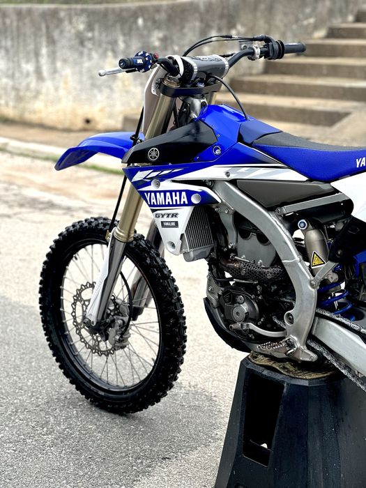 Yamaha Yz 250 F————- nao matriculada!
