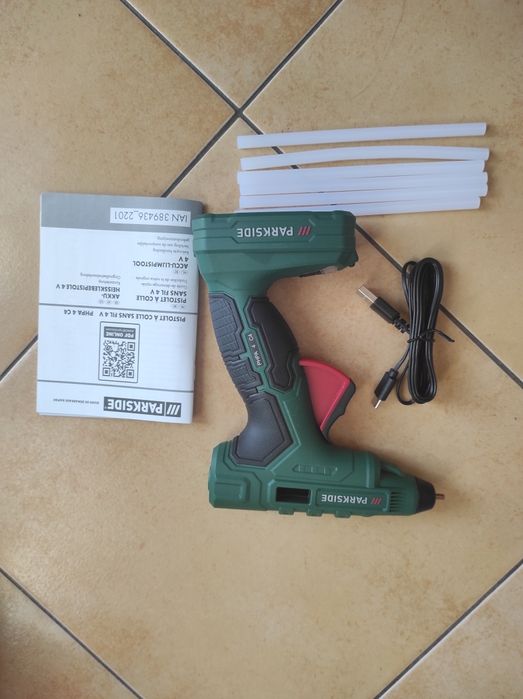 НІМЕЧЧИНА Клейовий пістолет акумуляторний PARKSIDE PHPA 4 C4 АКБ