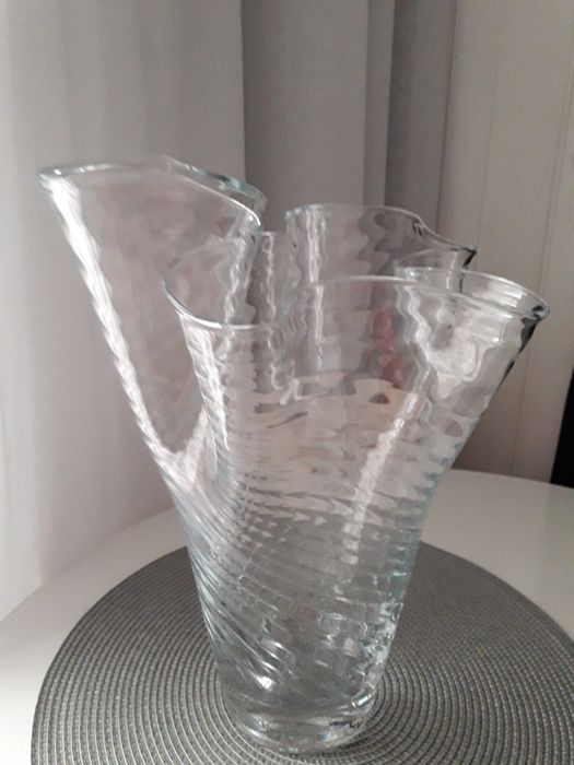 Przepiękny wazon chusta.