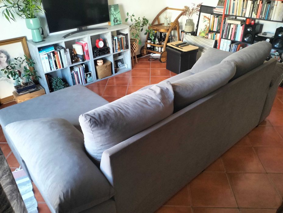 Sofá chaise longue, cinza antracite, três lugares