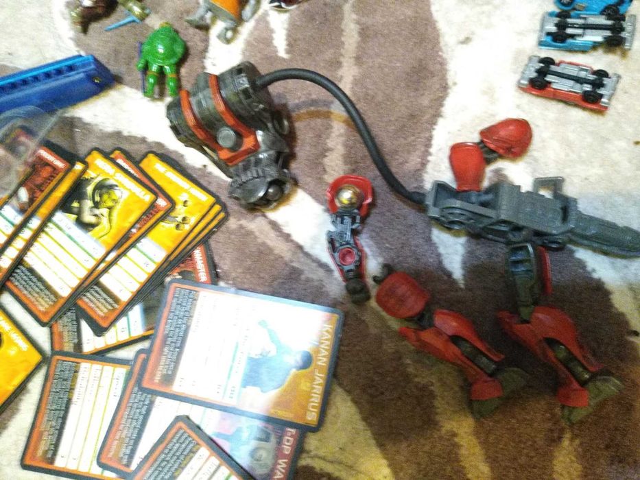 мегалот іграшок - нінзя черепашки, машинки, starwars карточки