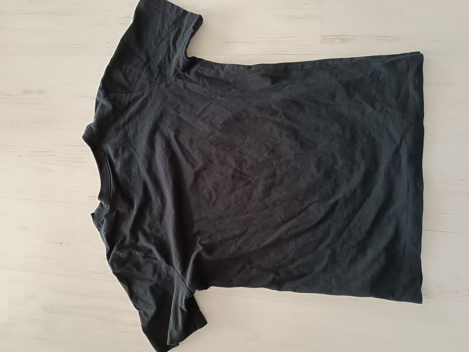Koszulka młodzieżowa Nike rozmiar 158-170 cm.