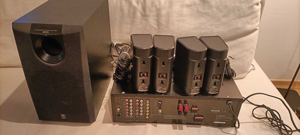 Sistema de Som Yamaha RX-V340RDS com Subwoofer ativo