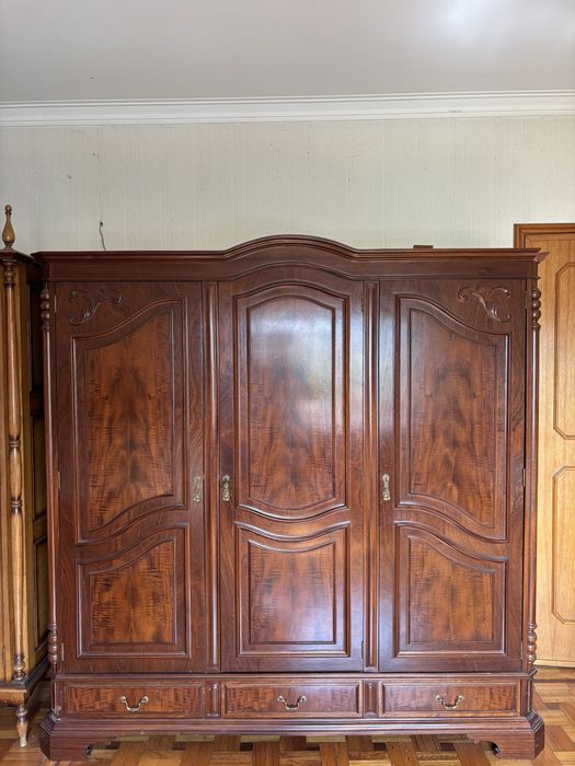 Armario antigo estilo vintage