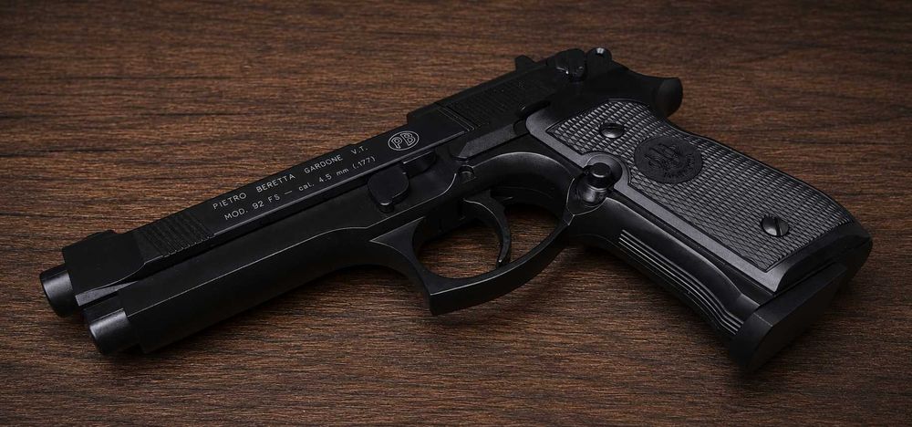Pistola pressão de ar CO2 Beretta 92 FS Umarex Full Metal Double Action