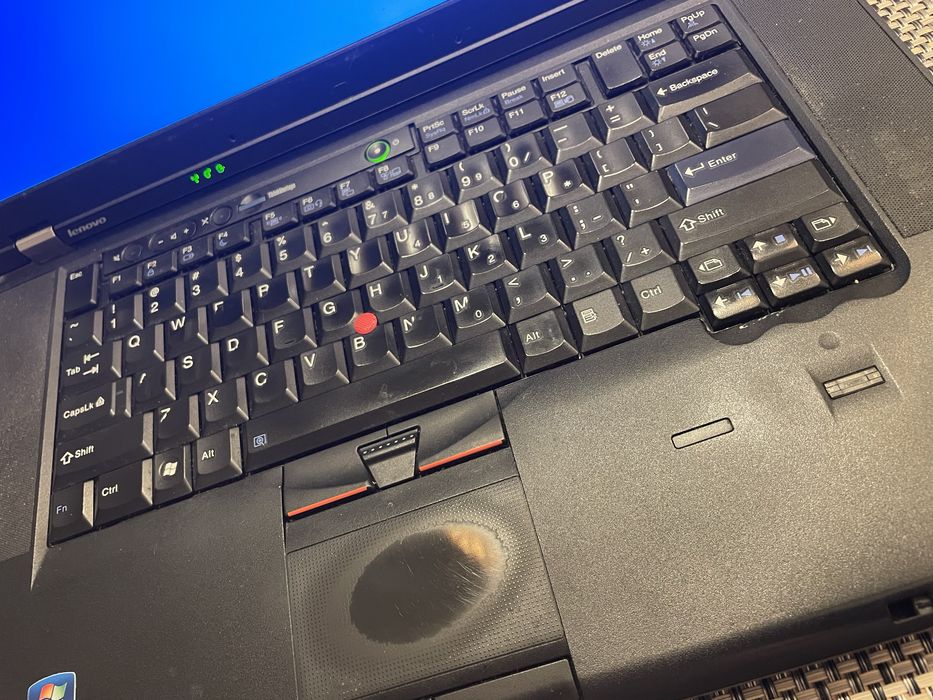 Laptop Lenovo T520i i3-2330m