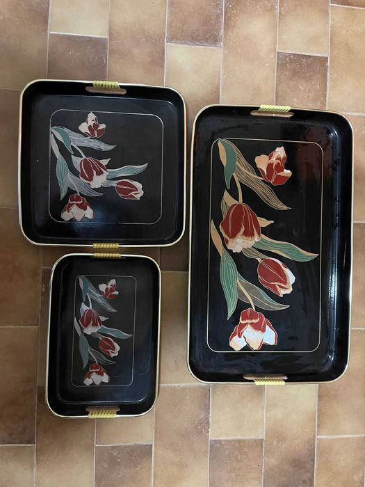 Conjunto de tabuleiros vintage