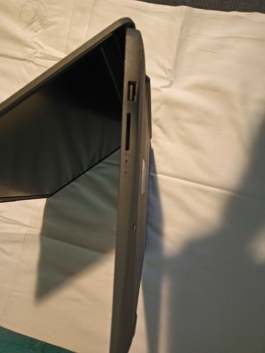 Lenovo Ideapad 3 / Ryzen 5/ Ram 20Gb / SSD 512 GB stan bd