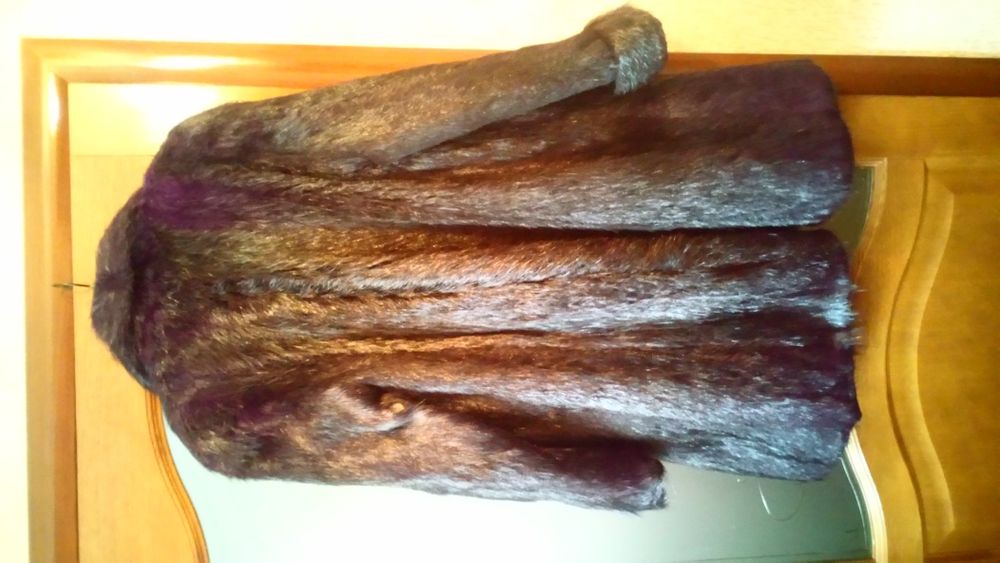 Продам шубку из меха волка.