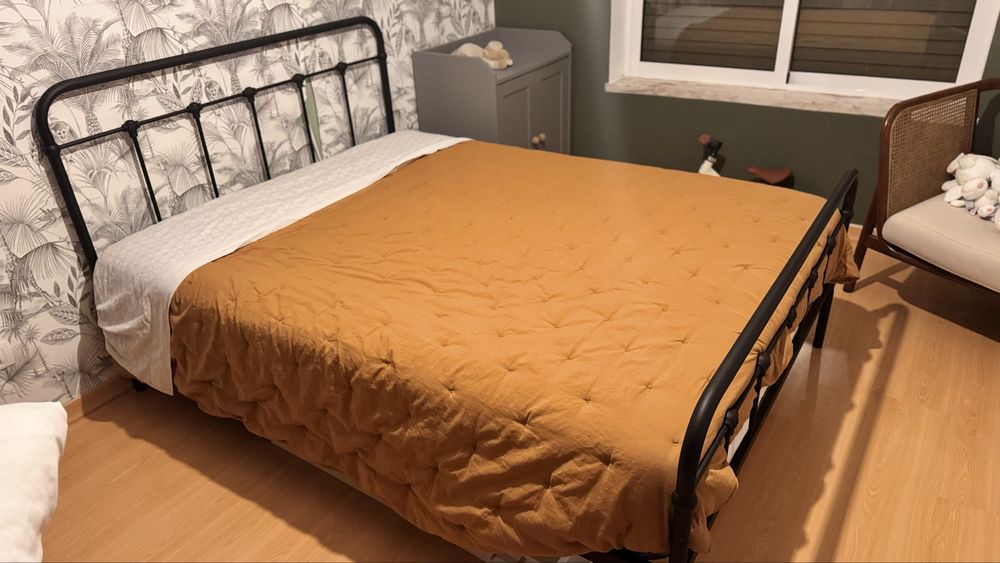 Cama ferro preto com colchao 140x200