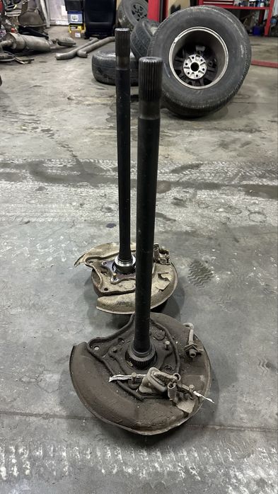 Напіввісі Toyota Land Cruiser 90