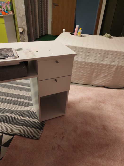 Manicure Table64552364833794122