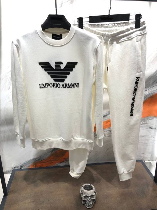 РАСПРОДАЖА! Armani Emporio спортивный мужской костюм белый