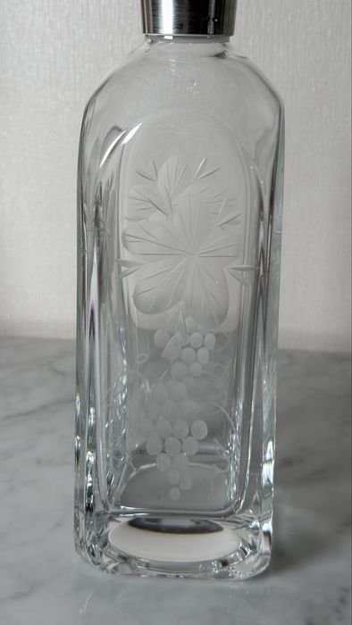 Антикварний  графін графин рюмки антикварний штоф столове  срібло