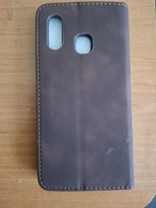 Etui na telefon nowe.