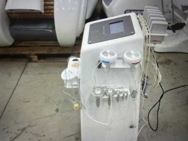 Dermomasaż +   Fale radiowe  + Lipolaser+