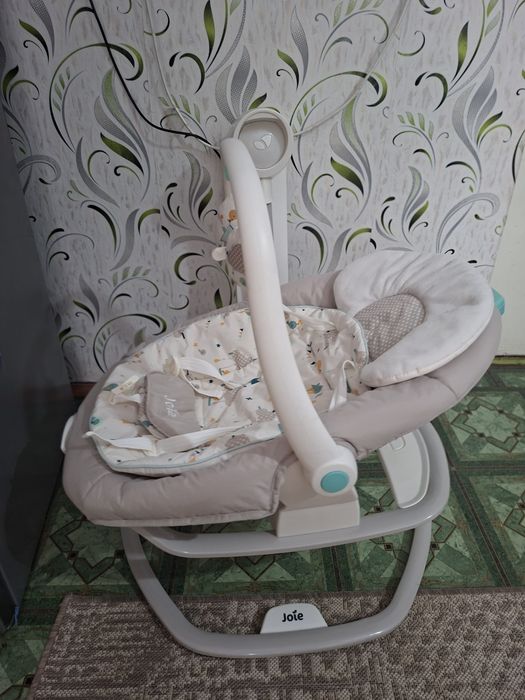 Дитячий заколисуючий центр(гойдалка) 2 в 1 Joie Serina + ПОДАРУНОК КИЛИМОК