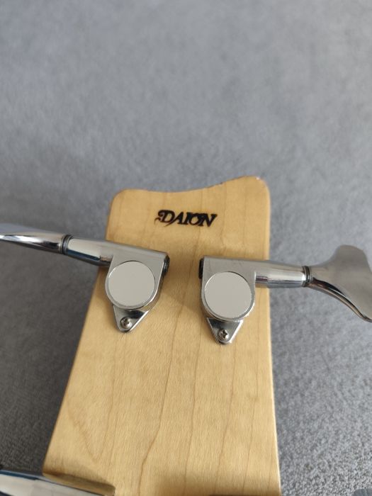 Gitara basowa daion Japan unikat