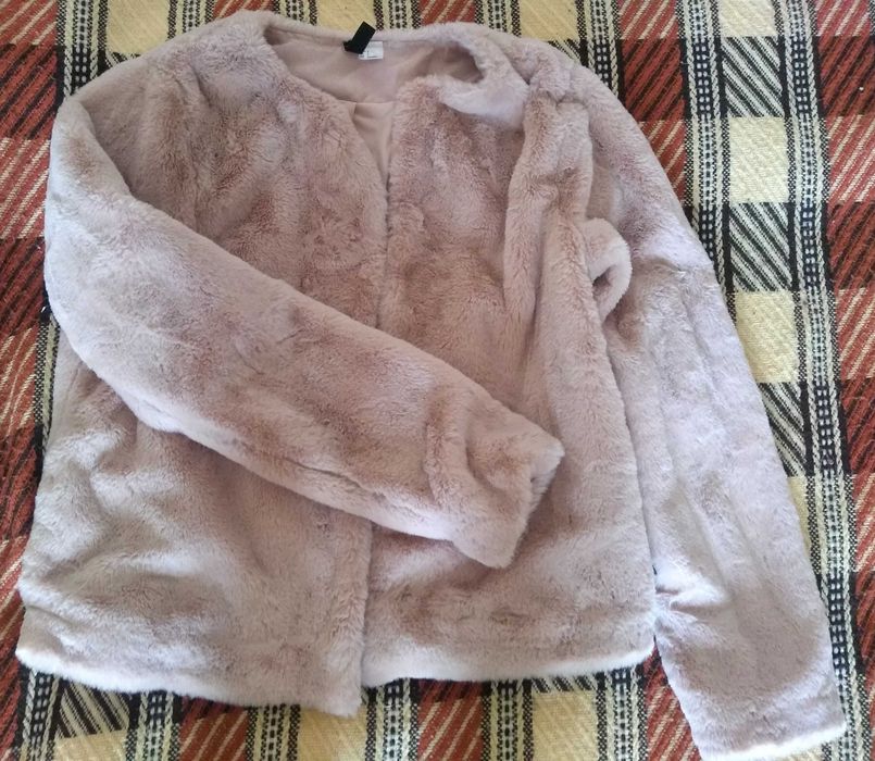 Różowe futerko rozmiar s