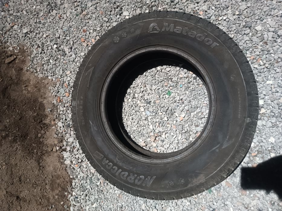 205/75R16C dwie opony zimowe Matador