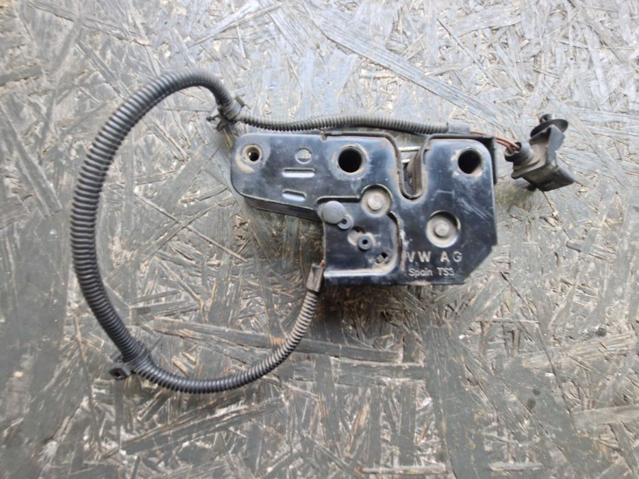 Zamek Przedniej Maski Seat Altea XL