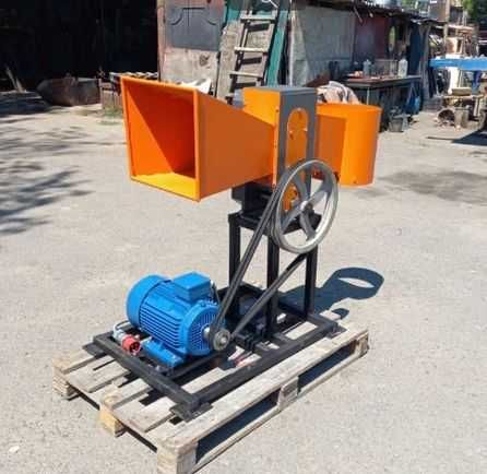 ВИРОБНИК! Подрібнювач гілок З ДВИГУНАМИ(гілка 80мм;100мм;120мм)щепоріз