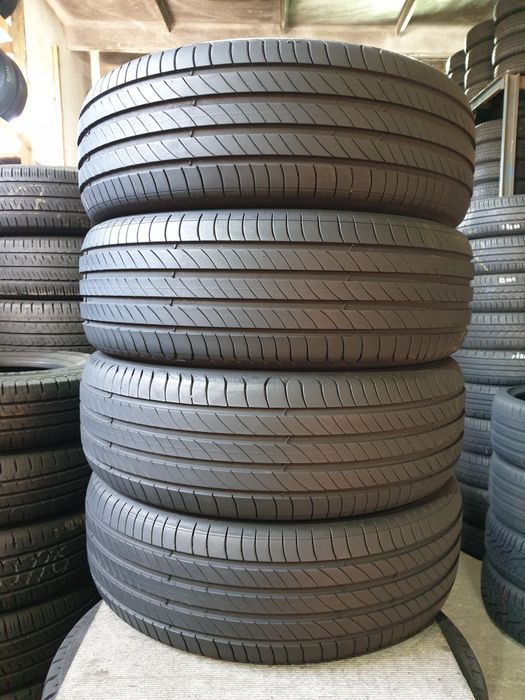 Майже нові літні шини MICHELIN 205/55 R19 резина Р19