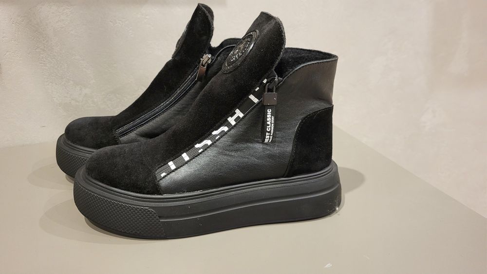 Чобот жіночі нові 38 розмір