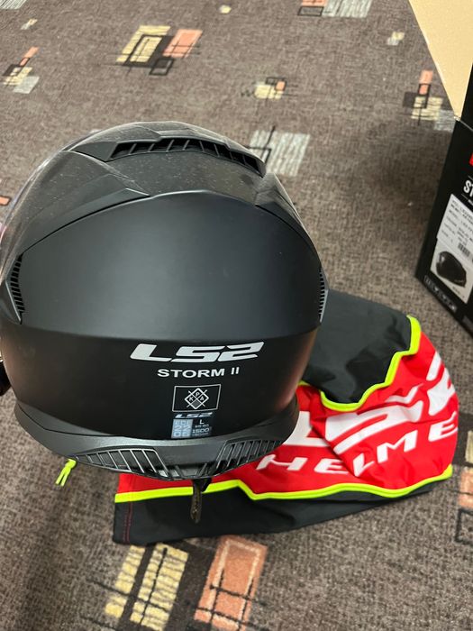 Мотошолом LS2 FF800 Storm 2 Solid Matt Black ECE2206 L