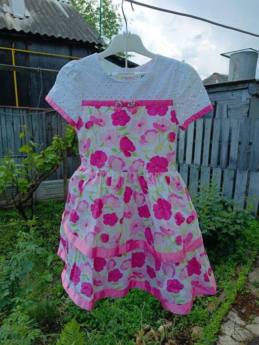 Святкові сукні для дівчаток двійні або близнюкам