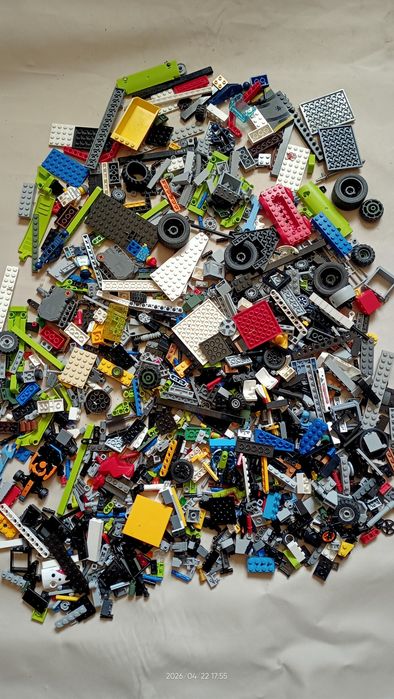 Klocki Lego luz.