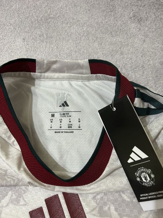 футбольна футболка adidas Manchester United 2026/27
