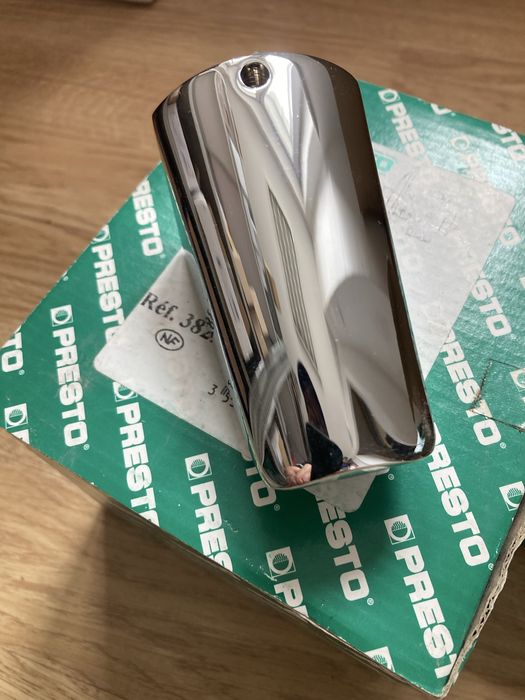 Bateria natryskowa czasowa z głowicą natrysku antywandal Presto 50B