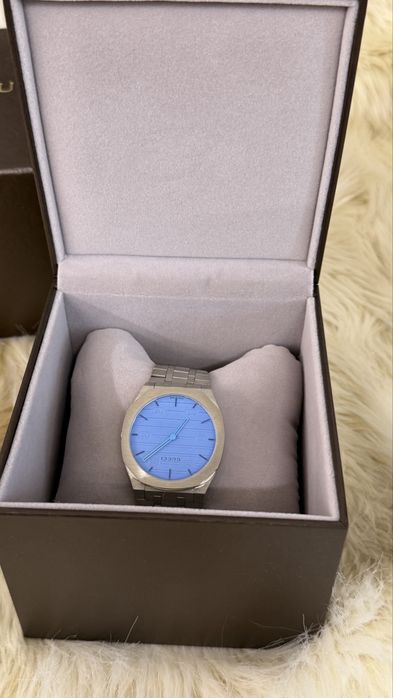 Gucci Zegarek 25H