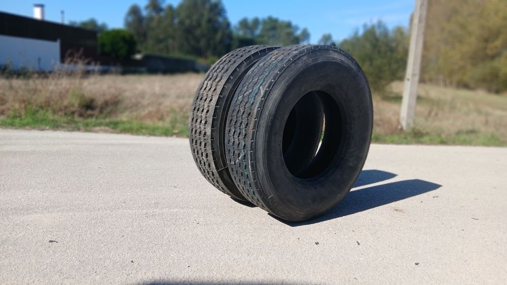 Par de pneus camião direccionais 315/80 R22.5