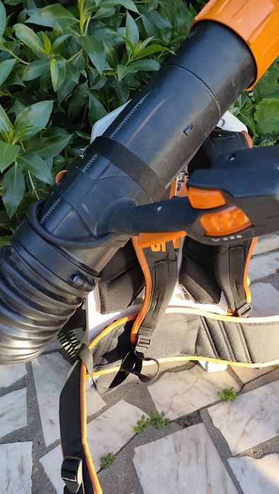 Soprador Stihl BGA 300