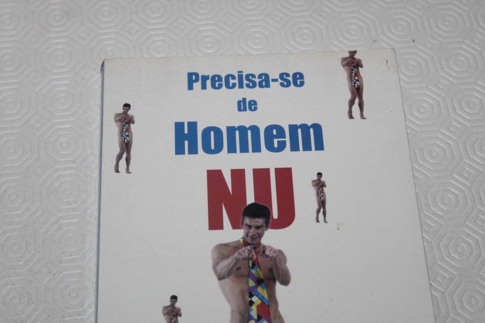 Precisa-se de Homem Nu