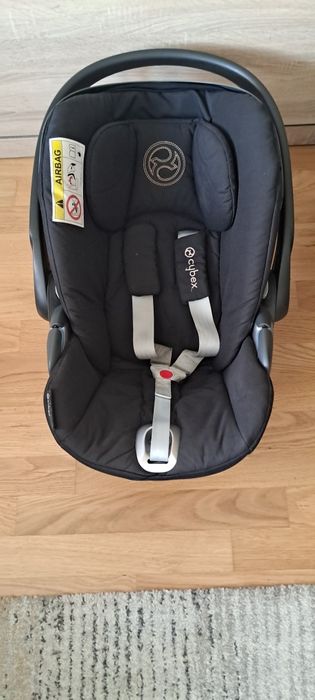 Carrinho de bebé com babycoque