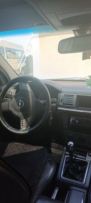 Опель Вектра с 2004 рік