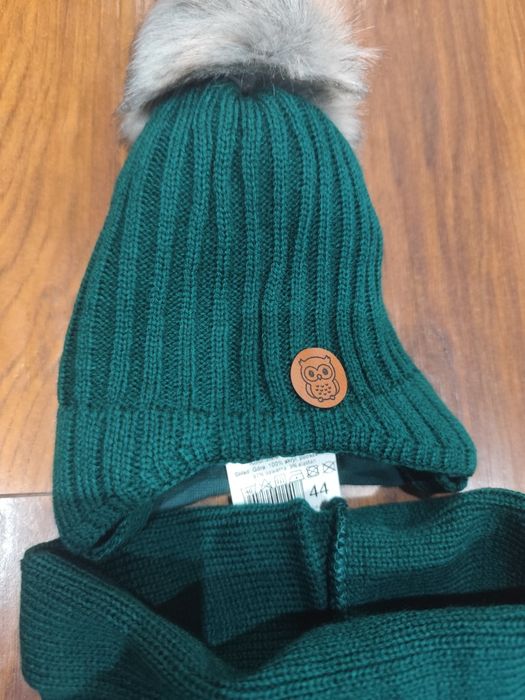 Nowy zestaw czapka+komin, r. 44, polski producent