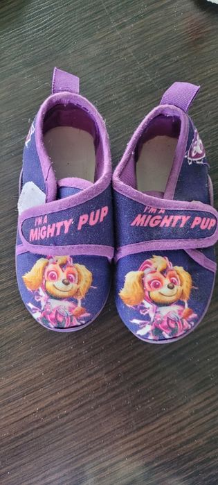 Buty 9 par nr 23