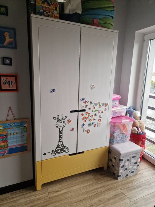 Szafa i komoda PINIO dla dzieci lite drewno